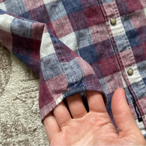 2/$30 Flag & Anthem Linen Blue and Red Casual Plaid Button Down Shirt Mens Small - Picture 14 of 14